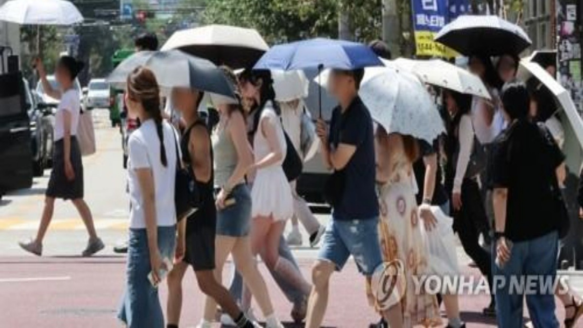 Seoul swelters as heat exceeds 40°C, marking second such extreme in six years