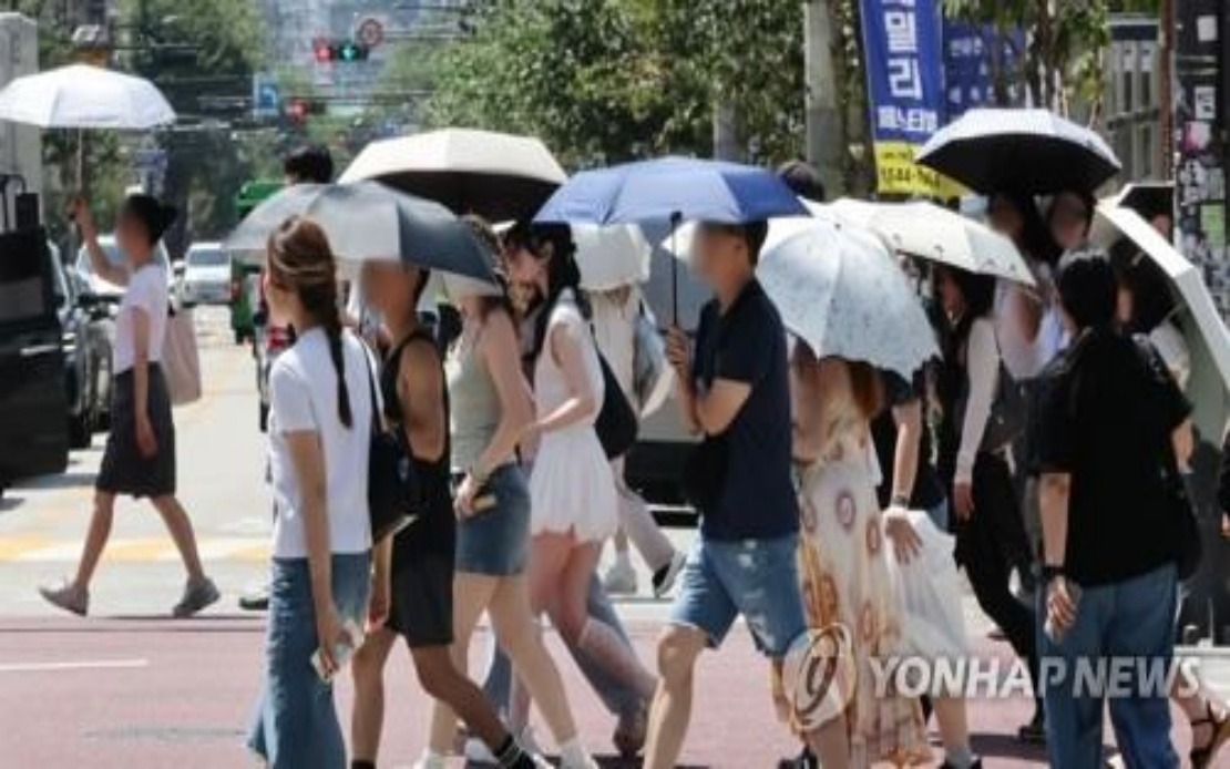 Seoul swelters as heat exceeds 40°C, marking second such extreme in six years