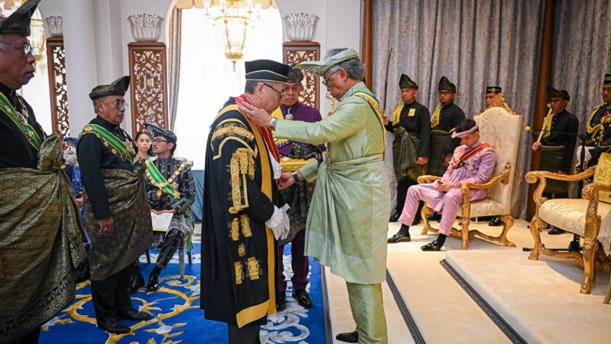 Chief Justice Tun Wan Ahmad Farid Leads 52 Recipients of Pahang State Honours