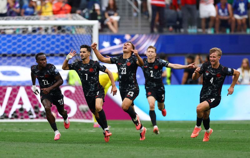 Eustaquio's Dramatic Stoppage-Time Goal Sends Canada into World Cup Quarterfinals
