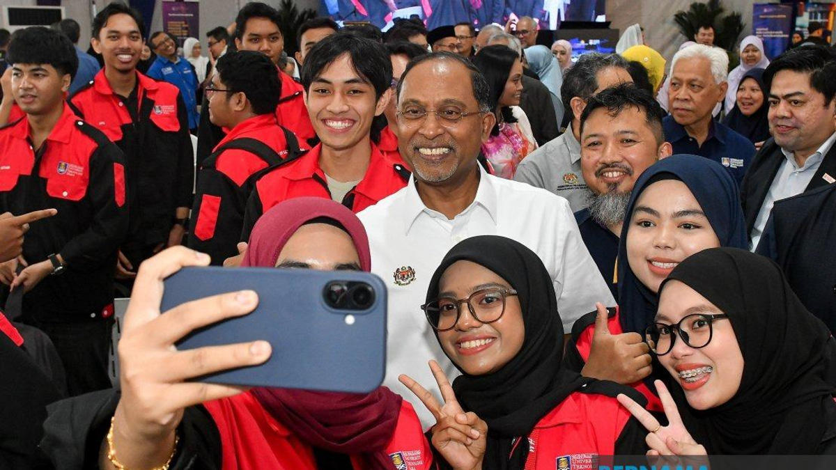 LRT3 Shah Alam Line Transforms Campus Connectivity for UiTM Students as Semiconductor Hub Initiative Launches