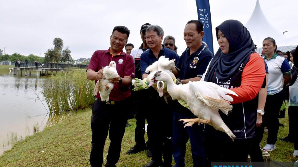 Melaka Chief Minister Launches Roadshow to Boost Local Council Responsiveness