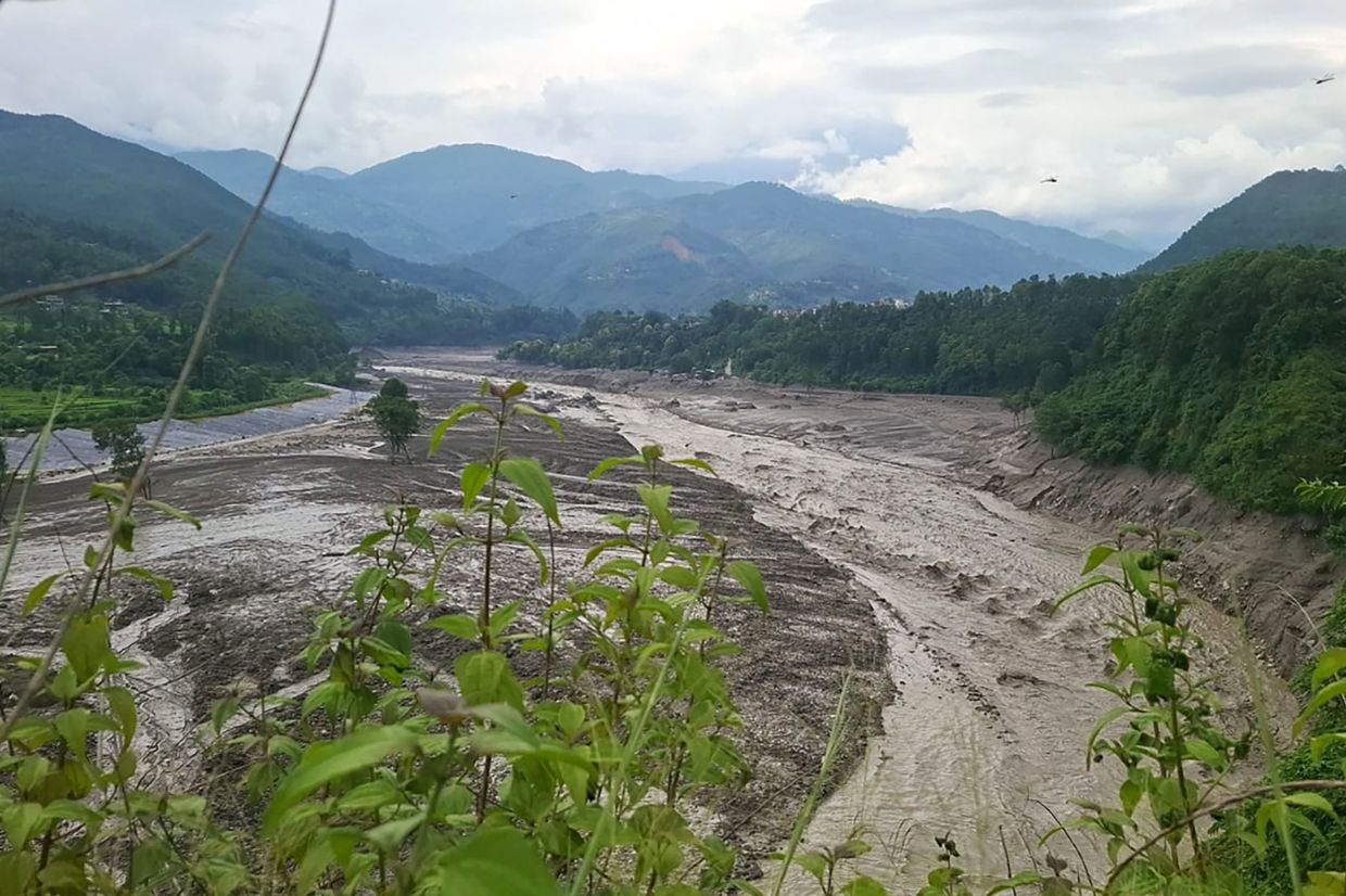 Nepal Mudslide Kills 22, Hundreds Missing as Glacier Avalanche Triggers Catastrophic Floods