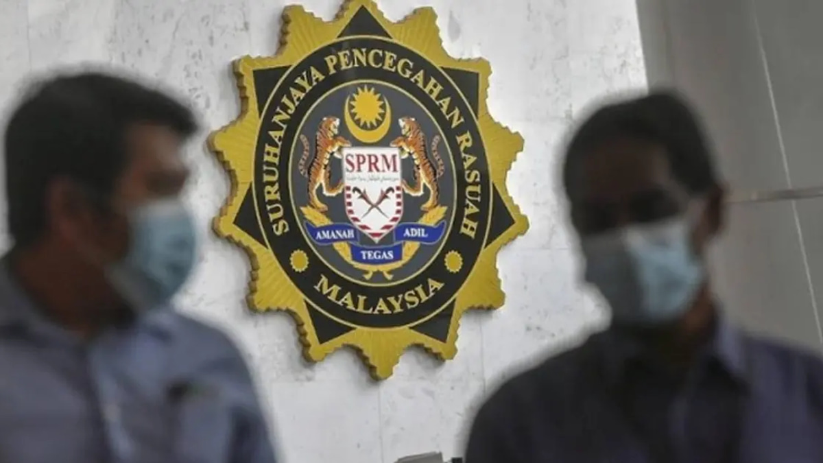 Former Tabung Haji CFO Returns for More Questioning in Ongoing Graft Investigation