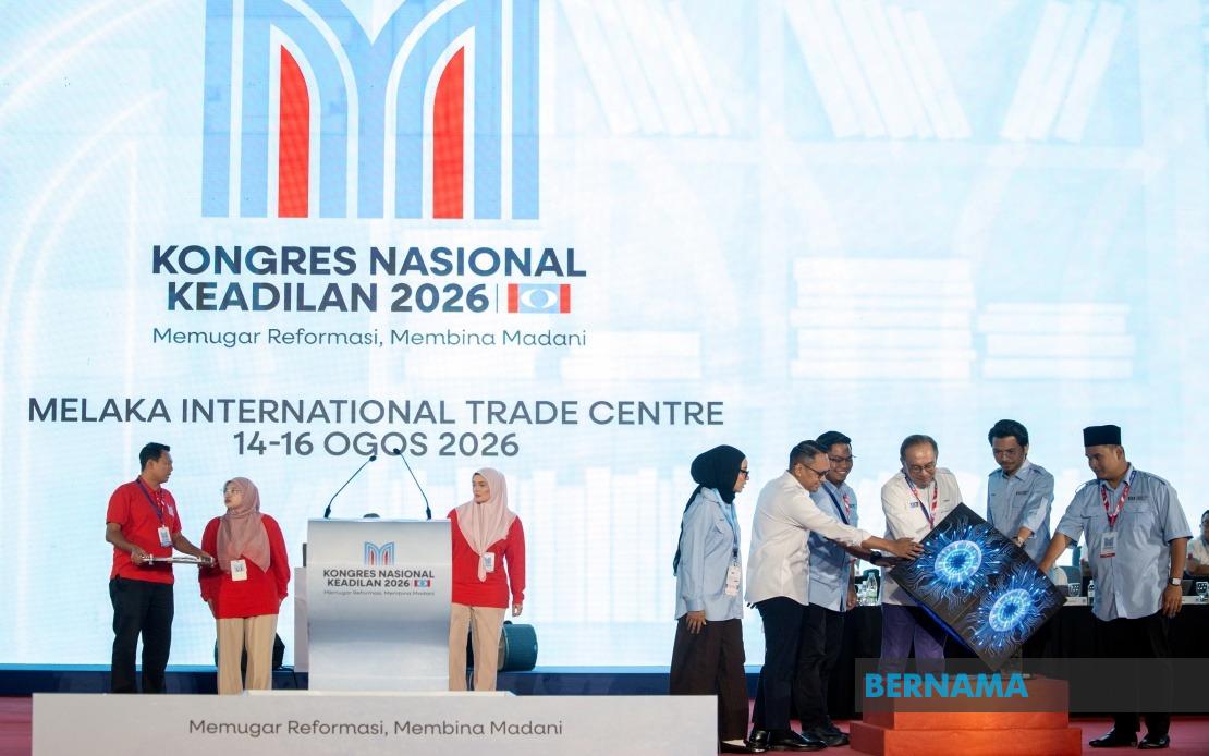 Anwar Launches AMK Ideological Blueprint, Calls for National Renewal Beyond Technocracy