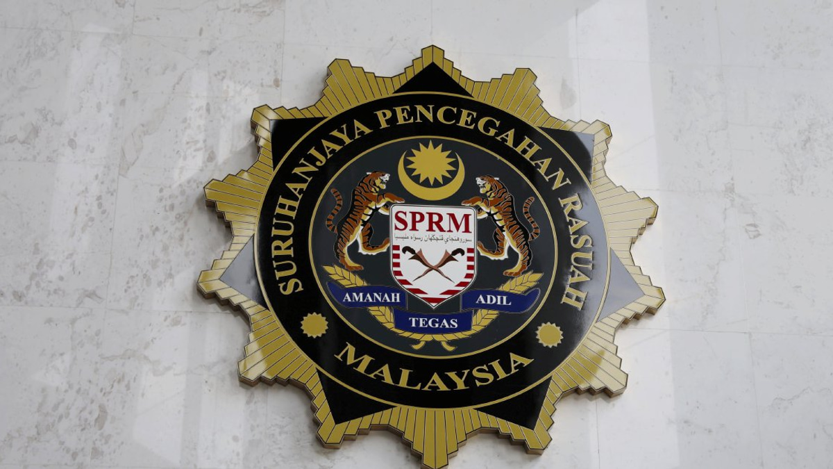Prison Officer Held for Allegedly Soliciting RM3,000 Bribe to Smuggle Contraband