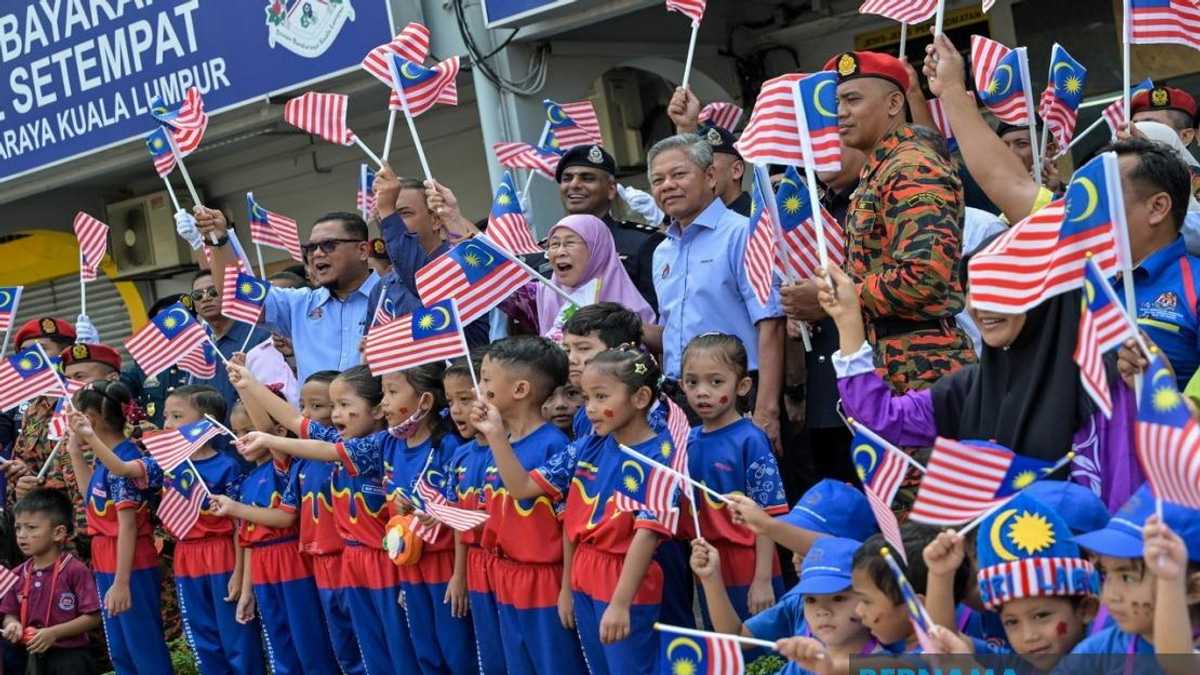 Independence Carries Deeper Meaning Than Symbolism, Says Dr Wan Azizah