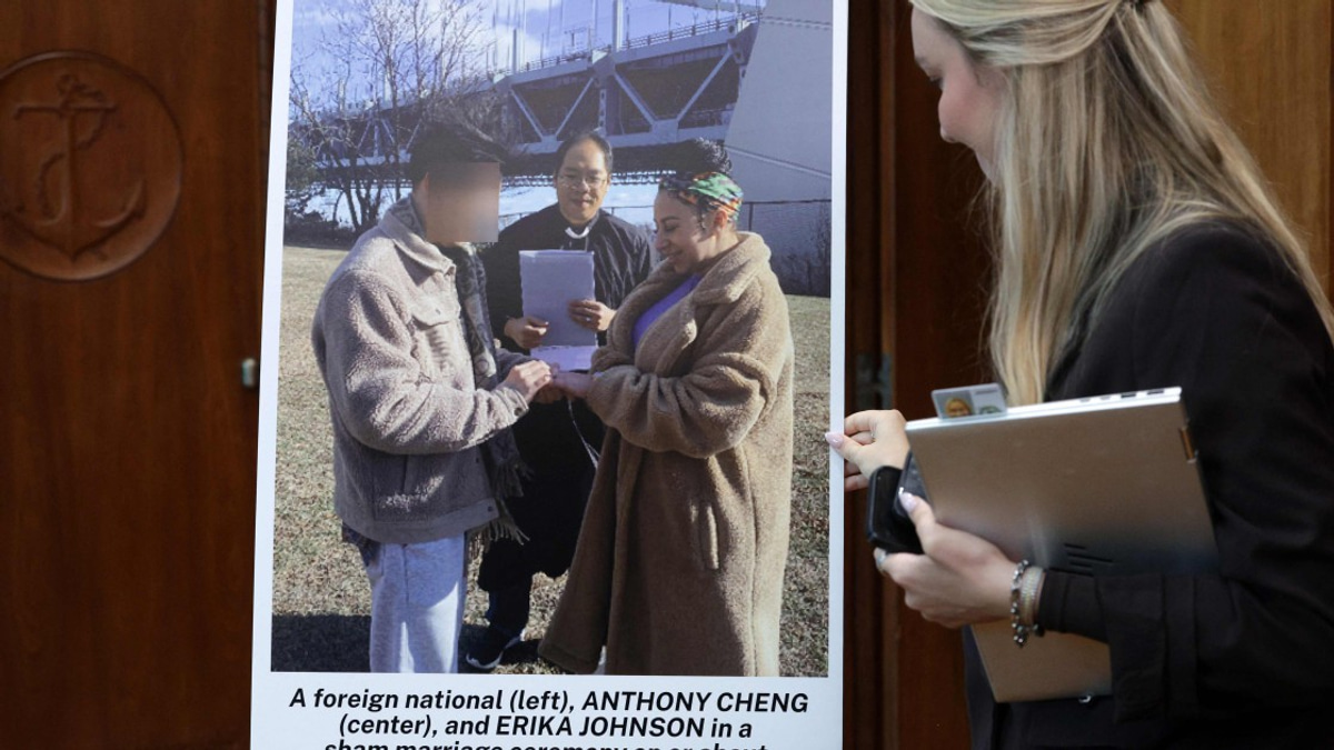 US prosecutors charge 11 in scheme to arrange fake marriages for Chinese nationals seeking US residency
