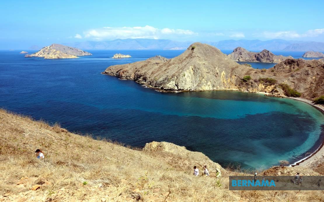 Southeast Asia's Regional Outlook: Indonesia Eyes Market Status, Philippines Rises in Muslim Tourism, Singapore Bolsters Maritime Response