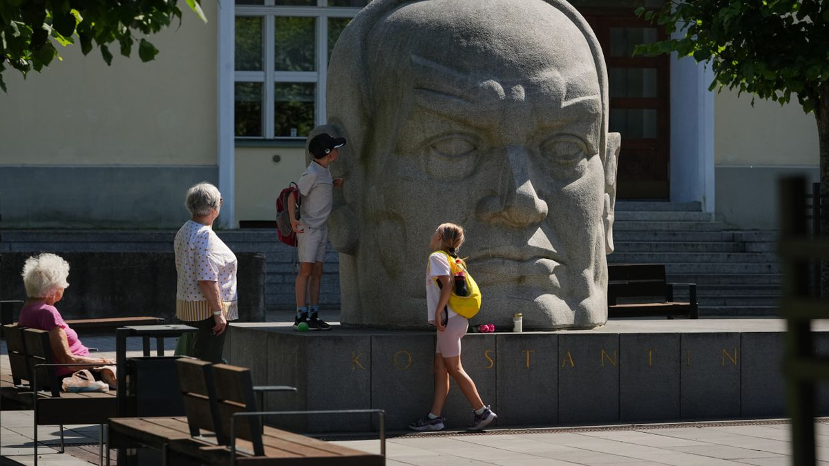 Estonia Maps Soviet-Era Art, Seeking to Reclaim Creative Heritage from Occupation