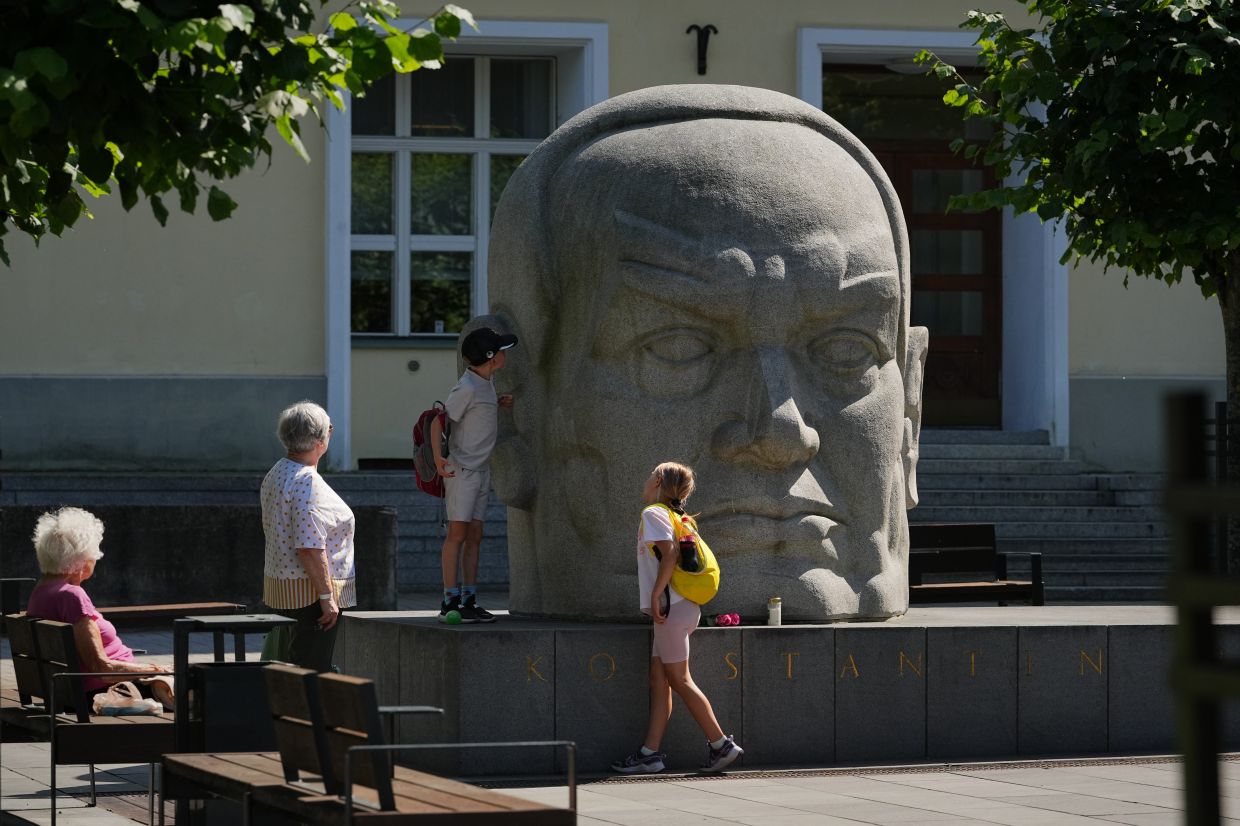 Estonia Maps Soviet-Era Art, Seeking to Reclaim Creative Heritage from Occupation