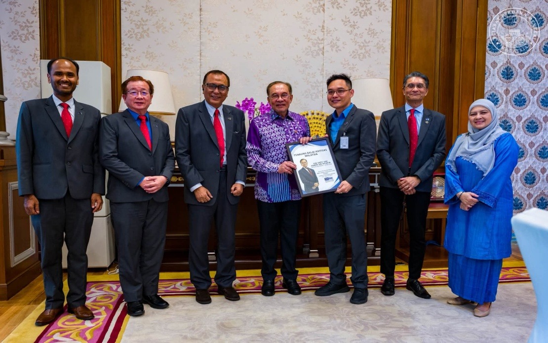 Anwar Prioritises AI and Professional Development in Strategy for Regional Excellence