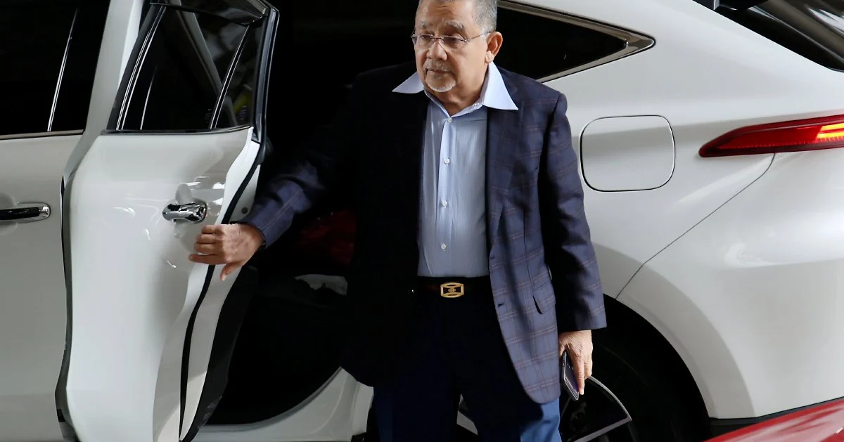 Federal Court Upholds Corruption Conviction for Former Felda Chief Isa Samad
