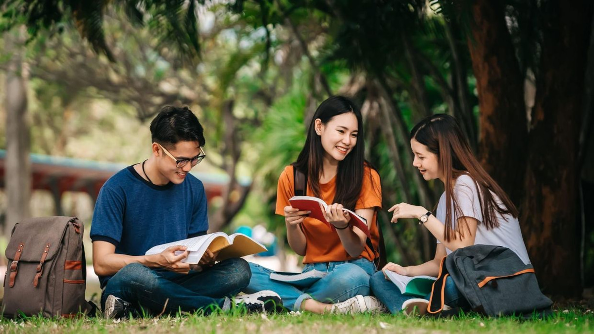 Beyond the Price Tag: How Malaysian Families Should Evaluate the True Cost of Higher Education