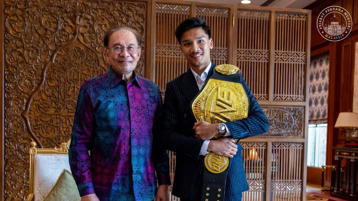 Anwar Hails Historic Achievement as Aliff Rakib Captures ONE Interim Muay Thai Title