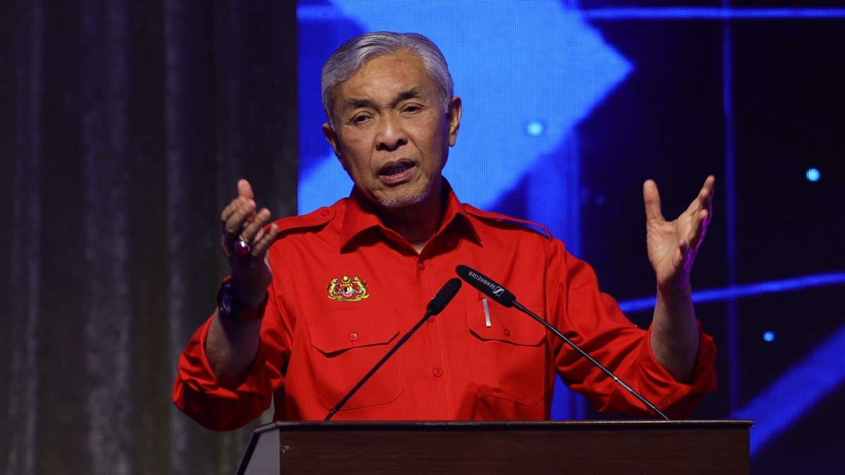 Zahid Signals BN Ministers Can Be Removed Over Performance