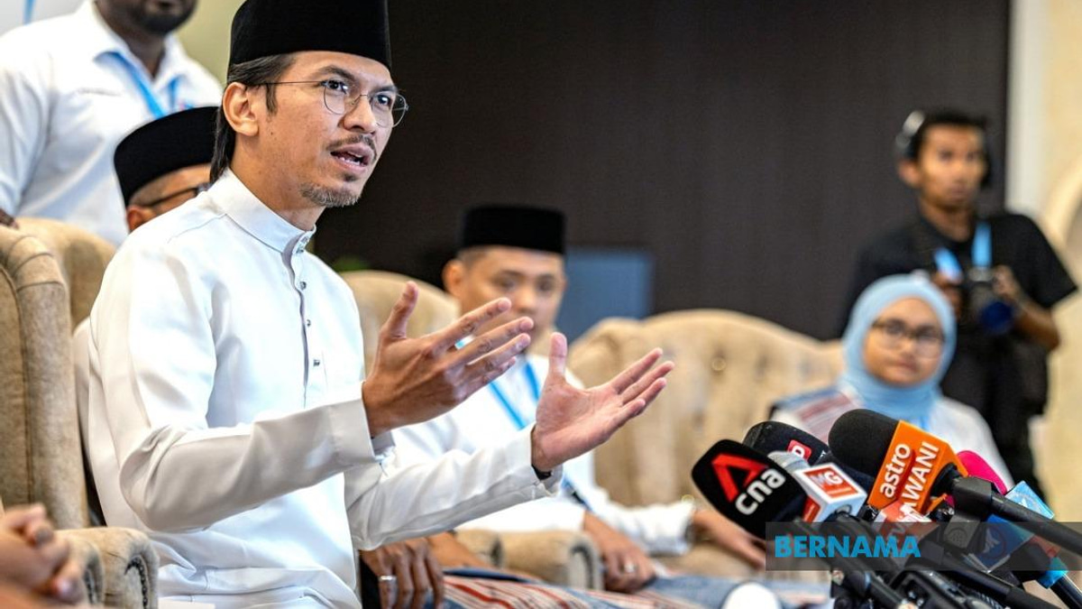 PKR Leadership Dismisses Member Departures as Insignificant to Party Stability