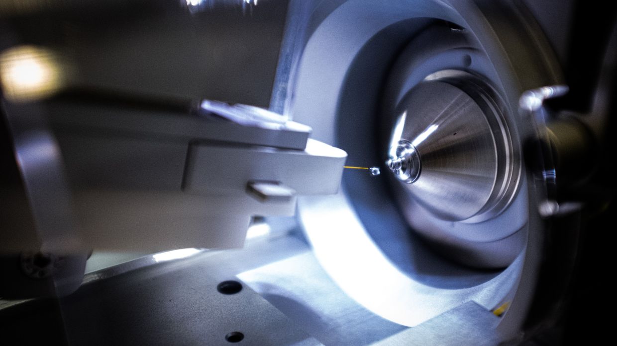 China's Scientific Ambitions Face Equipment Bottleneck as US Tightens Export Controls