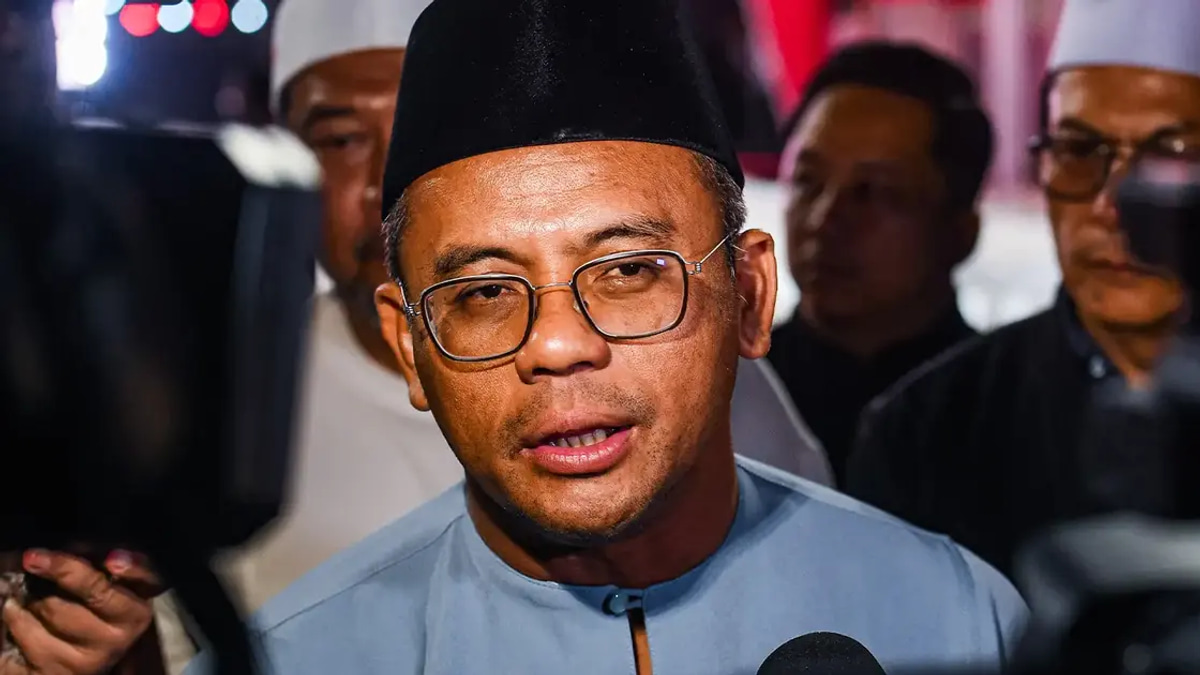 Selangor Government Examines Viability of By-Election After Lawmaker's Eligibility Questioned