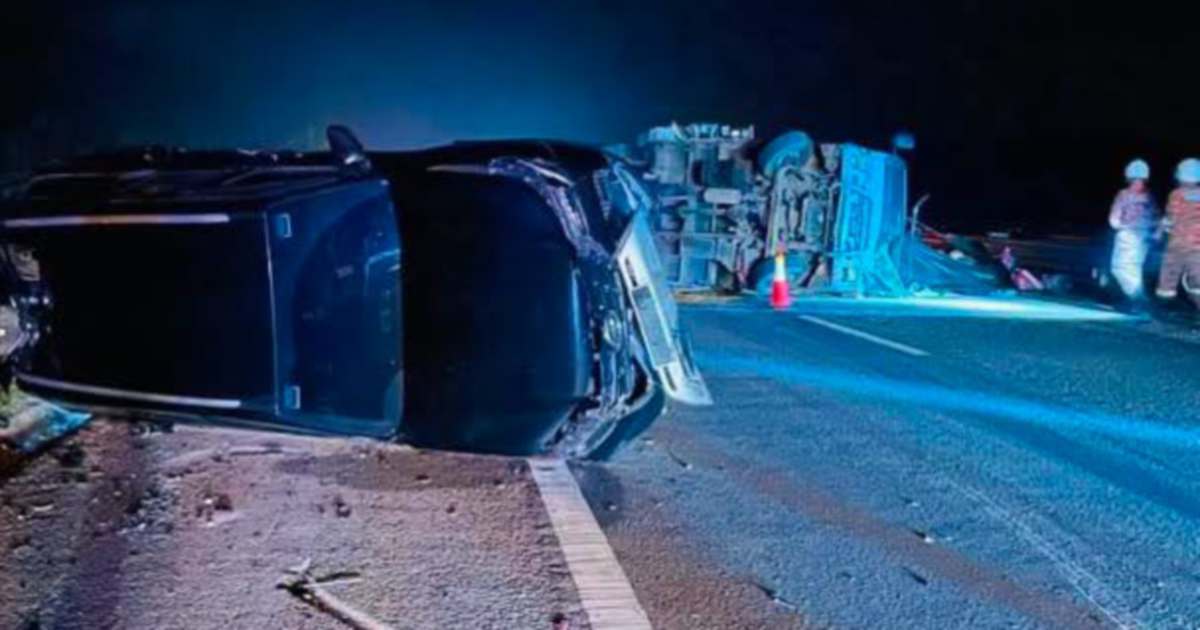 Deputy PM's Media Team Escapes Serious Harm in East Coast Expressway Crash
