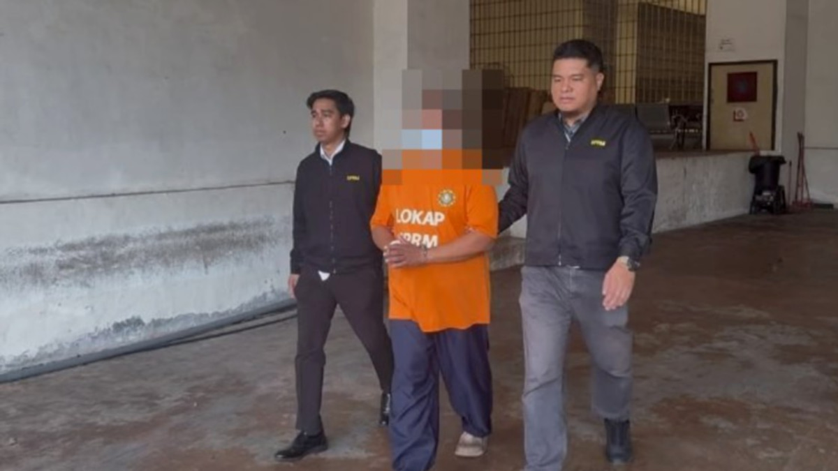 Prison Officer Arrested Over Alleged Smuggling Scheme at Bentong Jail