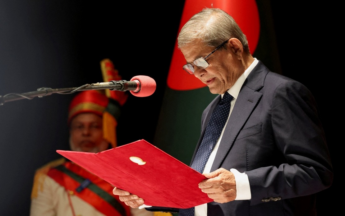 Mirza Fakhrul Islam Alamgir Sworn in as Bangladesh's 23rd President