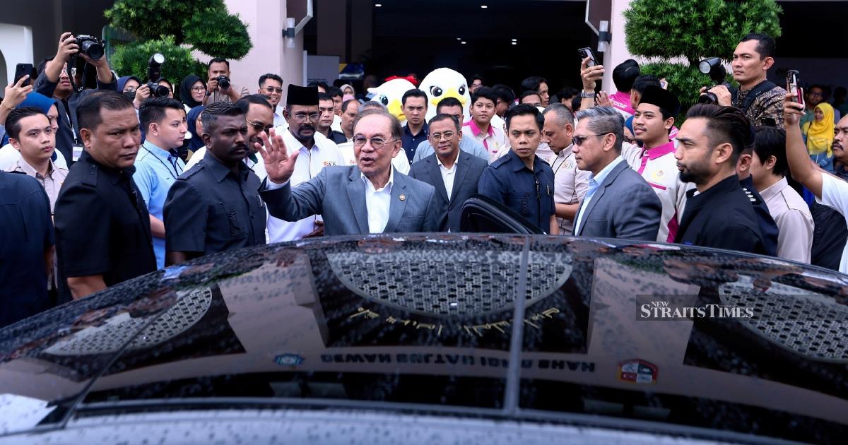 Malaysia Cannot Afford Deeper Fuel Subsidies Without Risking Economy, Anwar Warns