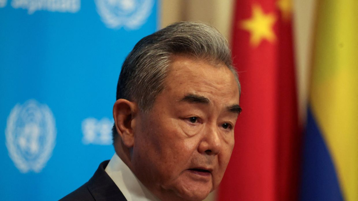 Chinese Foreign Minister Warns US Secretary of State Over Taiwan, Urges Caution in Bilateral Ties