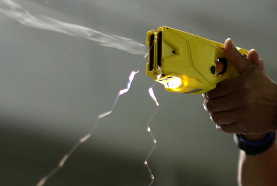 Singapore man tasered after refusing to drop saw near residential block