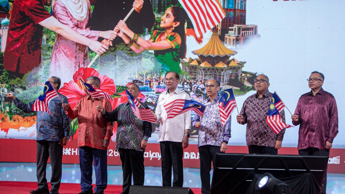 Anwar calls on Malaysian youth to honour nation's independence legacy