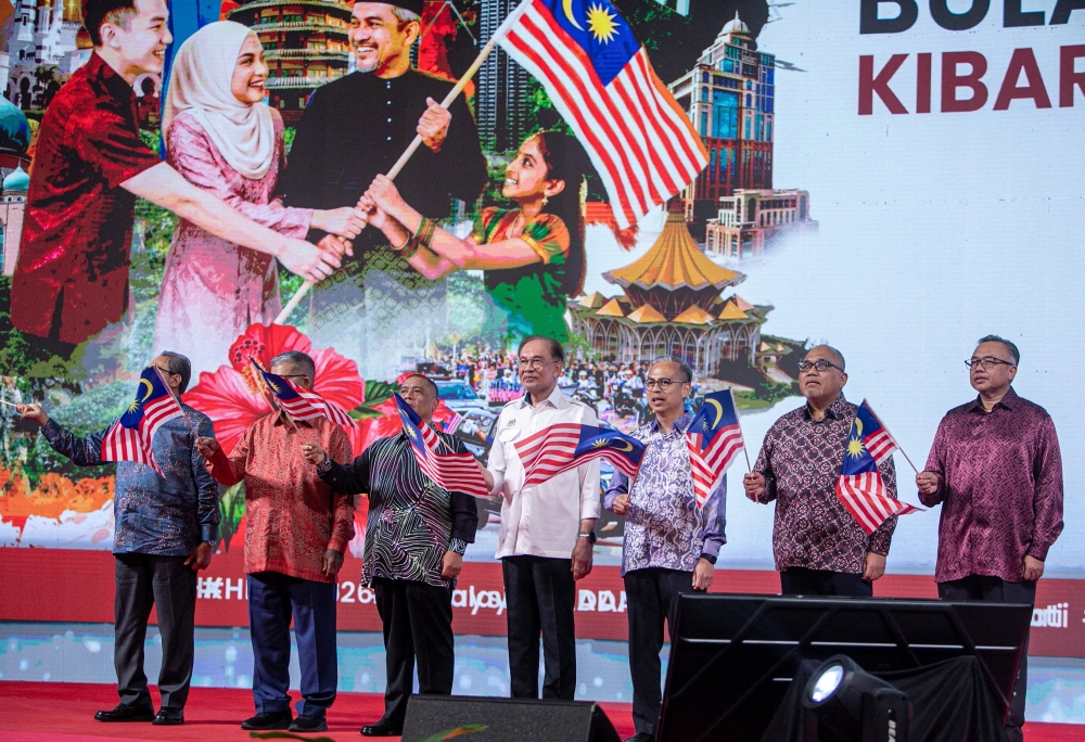 Anwar calls on Malaysian youth to honour nation's independence legacy