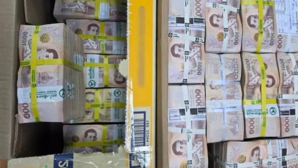 Myanmar Man Held After Attempting to Smuggle 23 Million Baht Through Thai Border