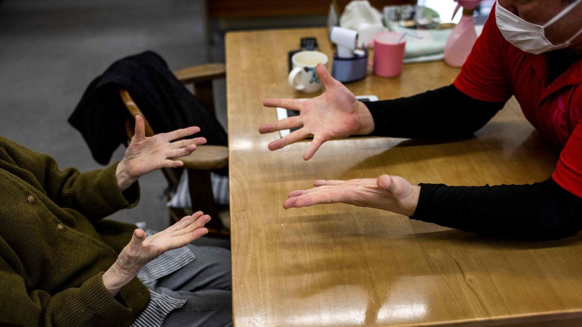 Japanese Doctor's Provocative Novel on Elderly Care Sparks Debate Over Radical Solutions to Caregiver Crisis