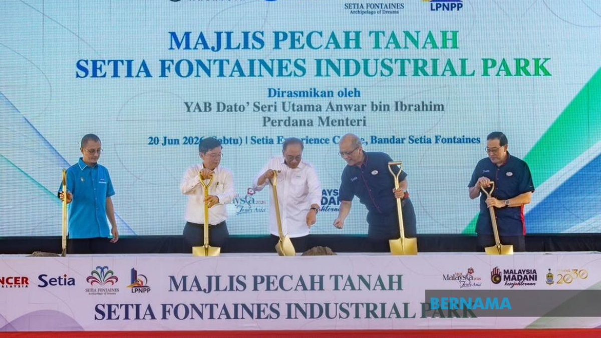 Development Projects Must Deliver Real Benefits to All Income Groups, Says Anwar