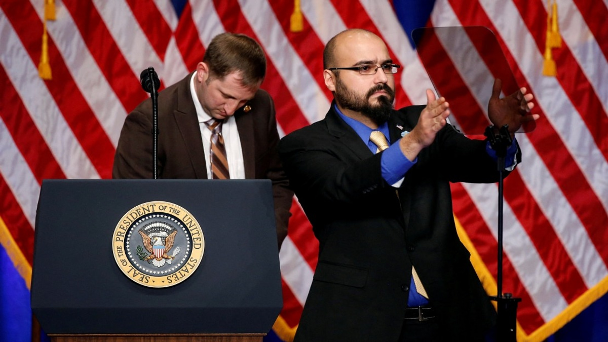 Trump's Teleprompter Operator Suspended Over Alleged Betting Scheme