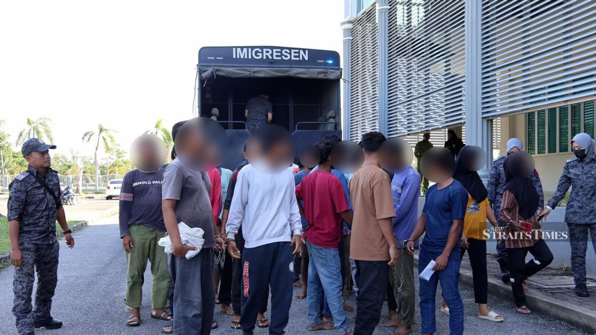 Twenty-nine Undocumented Migrants Fined Up to RM10,000 in Pasir Mas Court