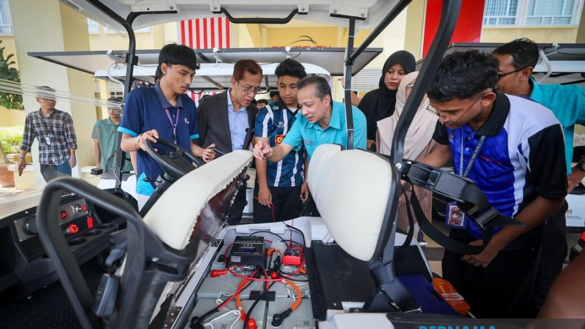 Kelantan Polytechnic Launches Region's First Solar-powered Buggy Cars