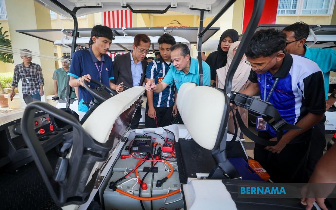 Kelantan Polytechnic Launches Region's First Solar-powered Buggy Cars